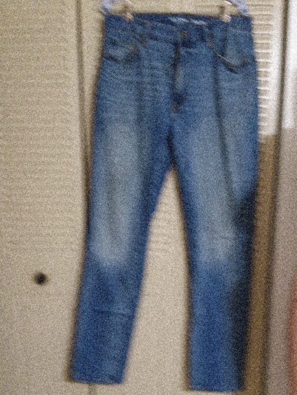 Arizona Blue Men's Athletic Taper Jeans